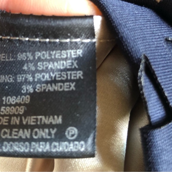 Dress - Picture 5 of 5